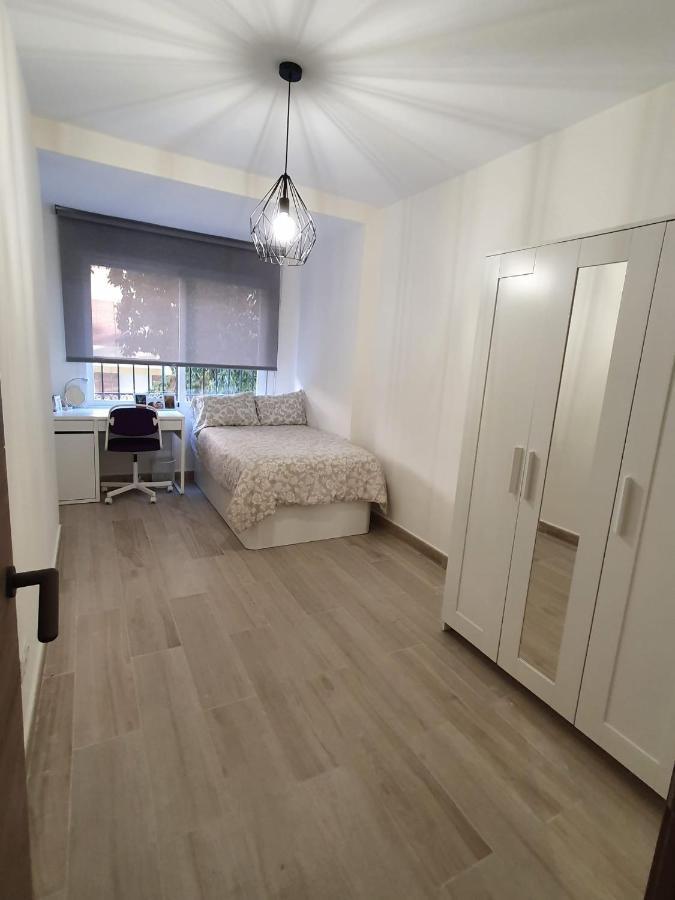 Apartamento 5 Minutos Centro Reformado. Lägenhet Málaga Exteriör bild